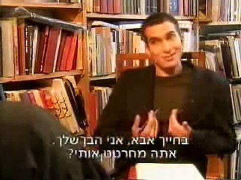 אסי כהן מראיין כומר.. מצחיק!