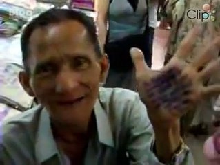 Vietnamese old man speak awesome English
