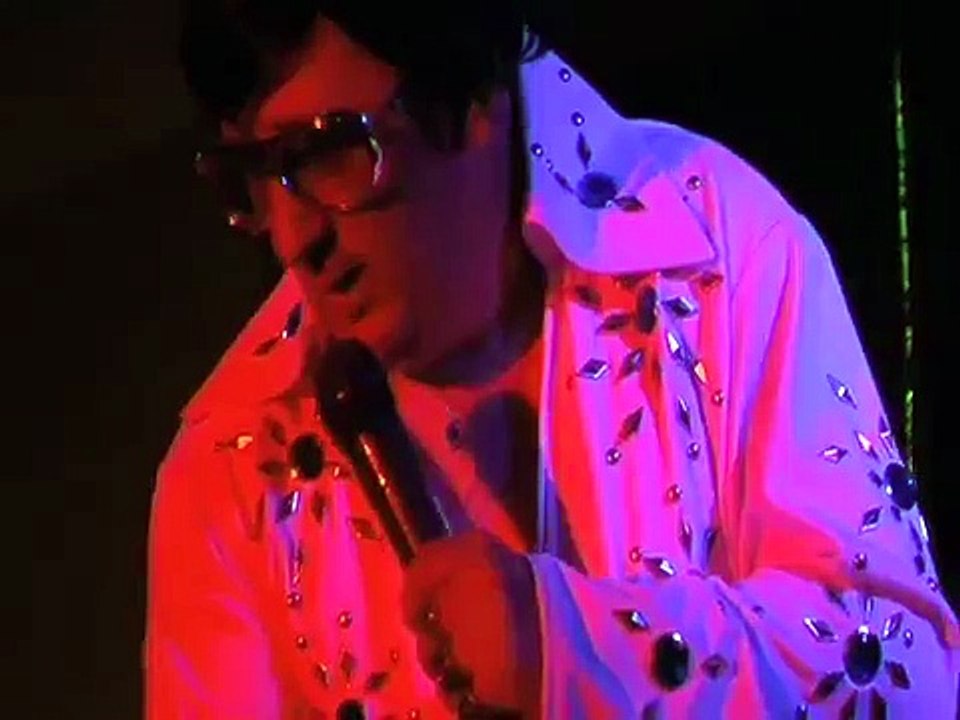 Jerry Russell sings 'My Way' at Elvis Day 2009 (video)