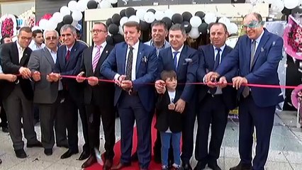 Emre Belözoğlu saldırıya uğradı