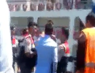 Emre Belözoğlu'na saldırı görüntüleri