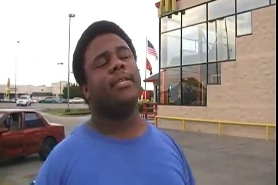 DJYC21215 / Frizzy Doggenpop At Mcdonalds