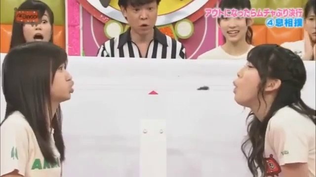 Concurso japones con cucarachas