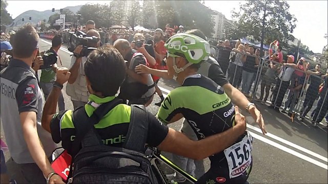 What happens just after the finish line? / Cosa succede subito dopo la linea d'arrivo?