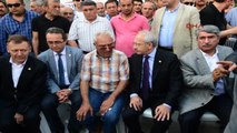 Mersin - Kılıçdaroğlu'ndan Kaptanın Ailesıne Taziye Ziyareti
