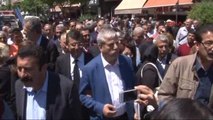 Manisa Soma Facianın Yıldönümünde Anma Sendikalar Madenci Anıtı'na Karafil Bıraktı Açıklama Yaptı-1