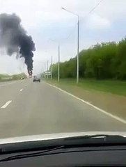 Explosion d'un camion transportant des solvants