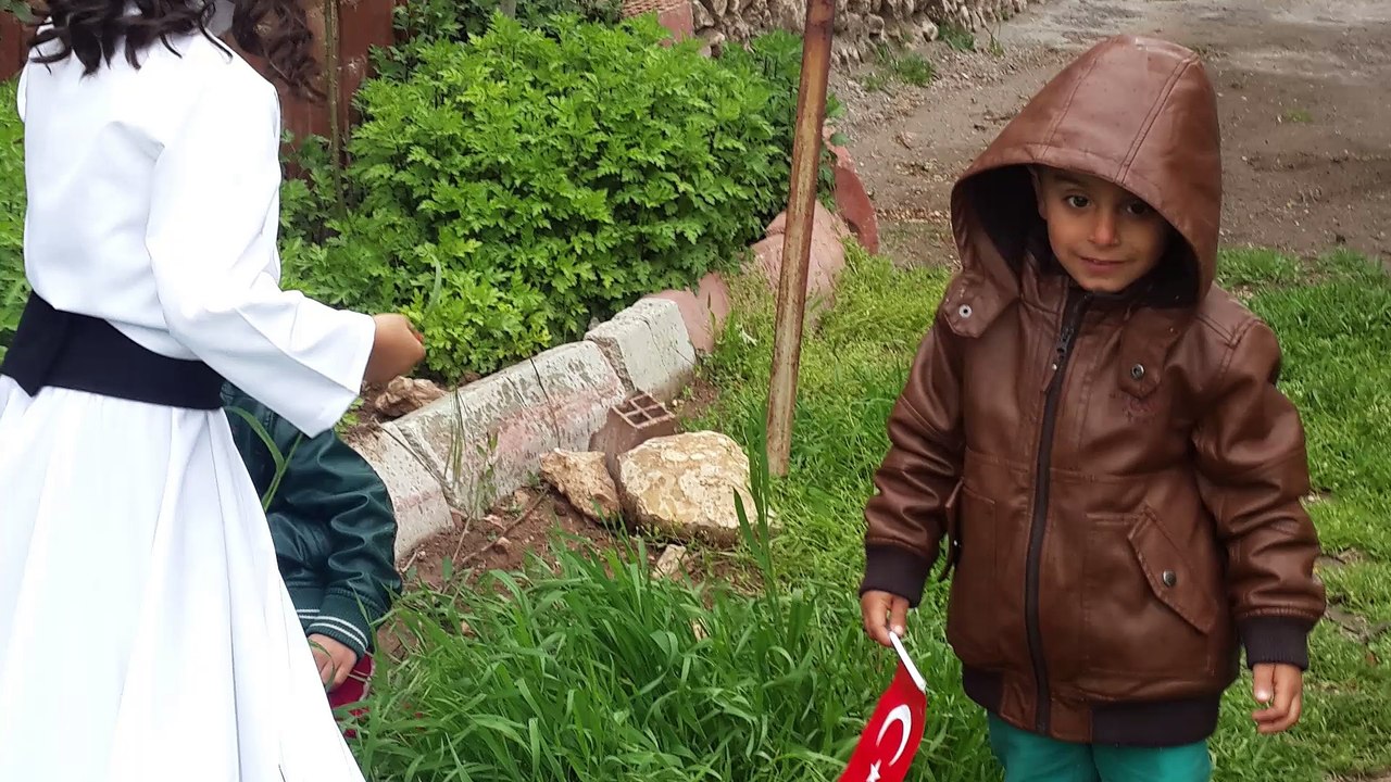 Zeynep Ilgın KILIÇ Yazıhan İlçesi / Malatya - 23 Nisan,2015