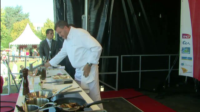 Foie gras poelé aux girolles et aux truffes