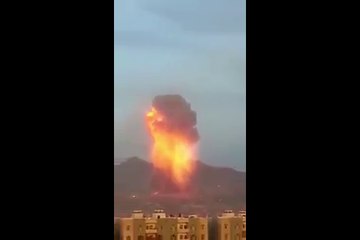 Air strike in Sanaa - Yemen War