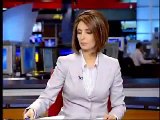 المذيعة فرح البرقاوي / قناة الجزيرة/ نشرة أخبار /