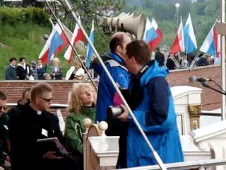 Odnowa w Duchu Świętym - Częstochowa 2010 cz.12 -- świadectwo - ks. Robert Jaświński (cz.2)