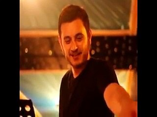 Kafası Güzelken Söylediği Şiir İle Rekor Kırdı (KEREMHAN ÖZDEMİR)