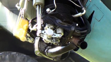 Polikarpov PO-2 engine start - HD