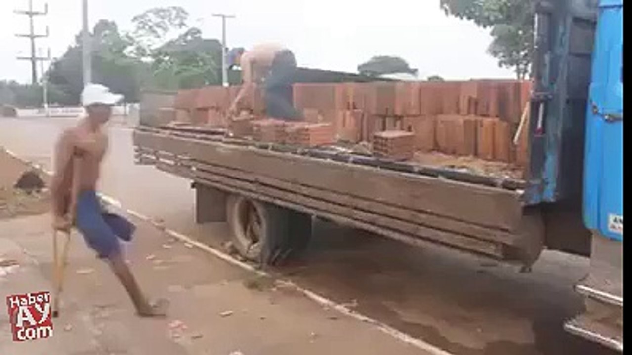 Dilenenlere iş yok diyenlere kapak olsun..