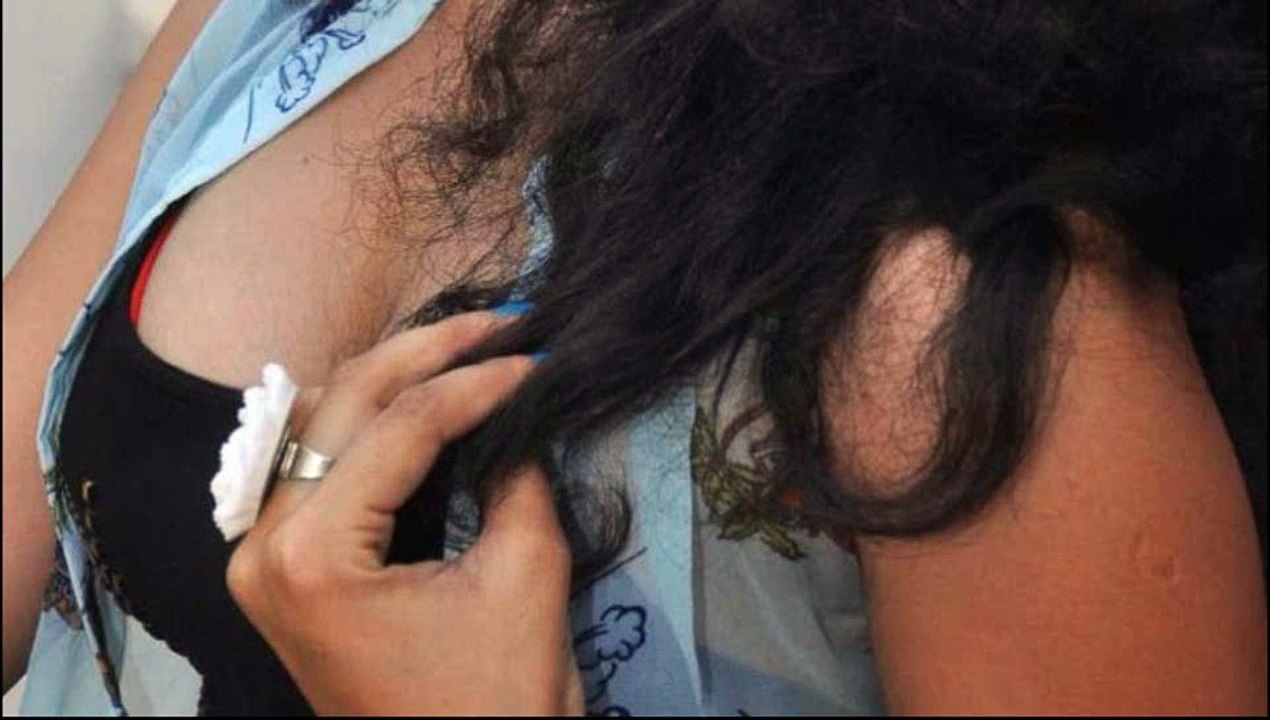 Telugu Actress Jhansi Romantic Hot