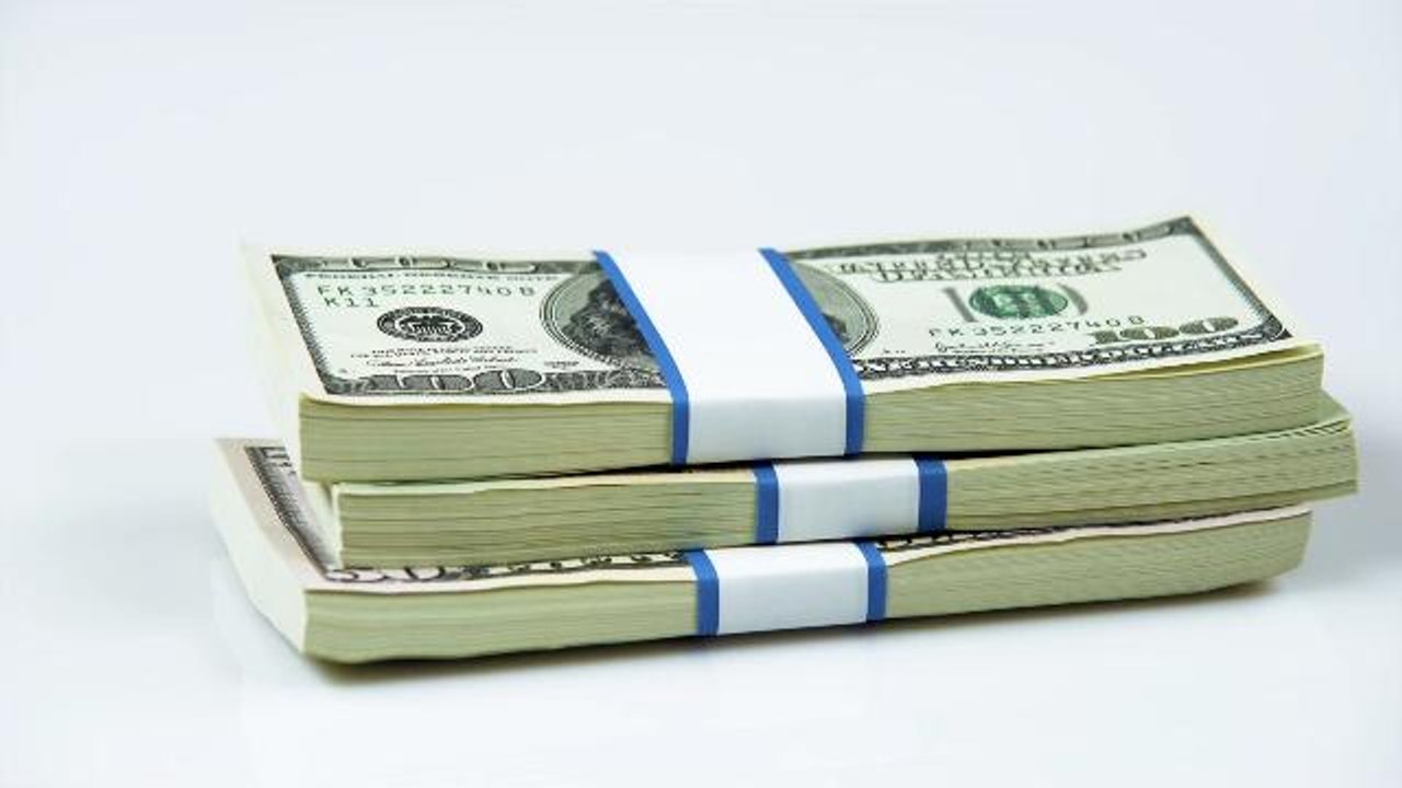 Woman robs three banks in under 30 minutes