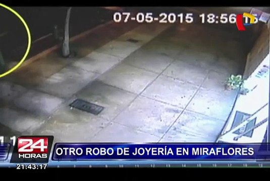 Cámaras registran nuevo robo a joyería en Miraflores