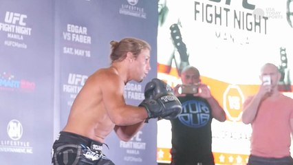 Frankie Edgar,Urijah Faber work out in Manilla