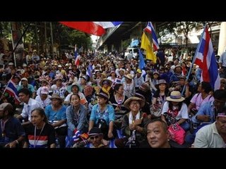 Thai protesters storm army headquarters to demand help to overthrow government