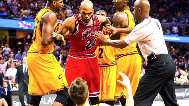 Taj Gibson Calls Cavs Fans 'Classless' After Being Ejected in Game 5