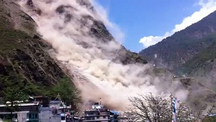 Nepal Rock slide during 12 May 7.4 earthquake