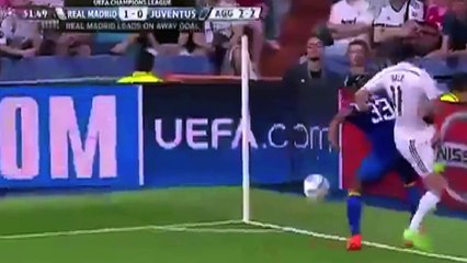 Quand Evra se prend le bec avec un ramasseur de balle