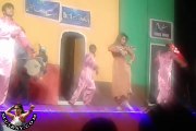 Hot Stage Mujra Dance Shalimar Theater Lahore - kismat baig on Punjabi Song