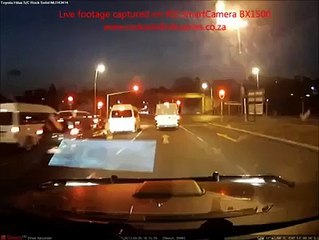 Hani Yeşil Işık Yanar Yanmaz Gazlıyorsun ya! Hah işte İZLE!