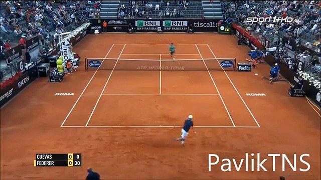 Roger Federer 2-0 Pablo Cuevas: Không hề dễ dàng