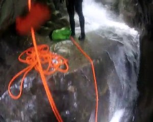 Canyon Furon Bas (Don't Believe A Word)