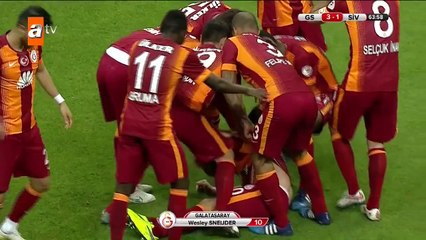 Video  Galatasaray  039 s Wesley Sneijder scores from a great free kick in Turkish Cup semi final