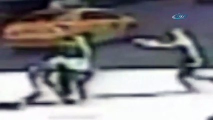 Çekiçli saldırgan böyle vuruldu !