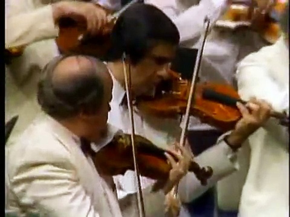 Shostakovich, Symphony No. 5,Bernstein