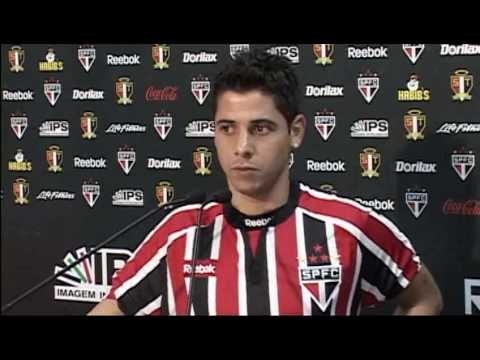 [Coletiva] Apresentação do Lateral Cicinho - parte 3