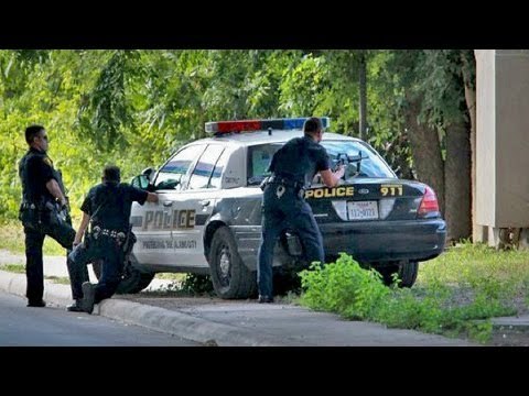 San Antonio standoff in motel ends, one policeman injured