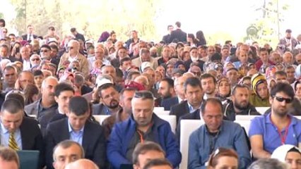 Davutoğlu: "Menderes Gibi Bir Şehadetle Hayatımız Sona Erecekse, Başımız Gözümüz Üstüne"