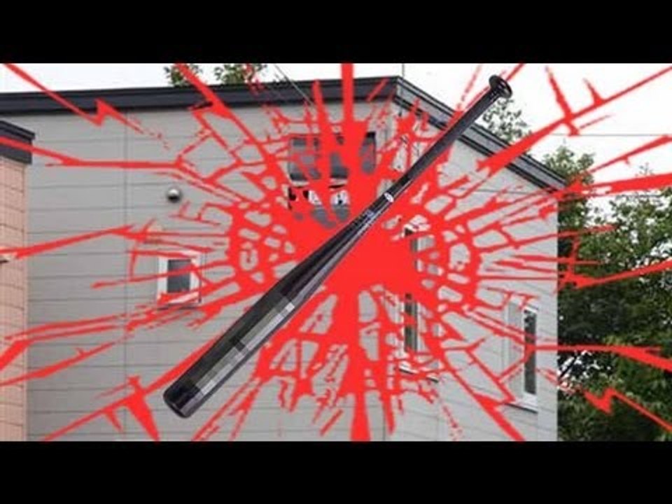 金属バットで殴り家族３人殺害