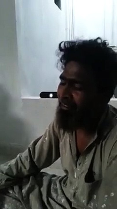 Pakistani construction worker song " Sahil pe kharay ho" goes viral