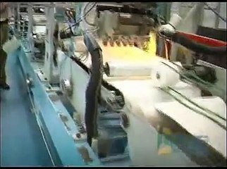 Máquina para fabricar pañales desechables infatiles