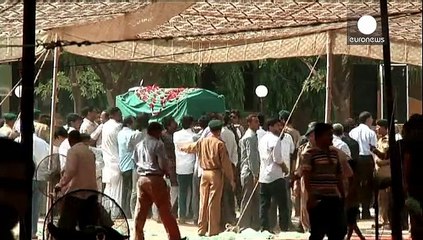 Trauer in Pakistan nach Anschlag auf Bus