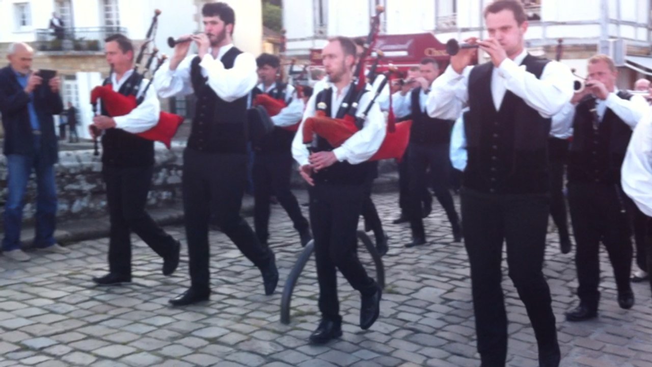 La Kevrenn alré anime la première soirée à Auray