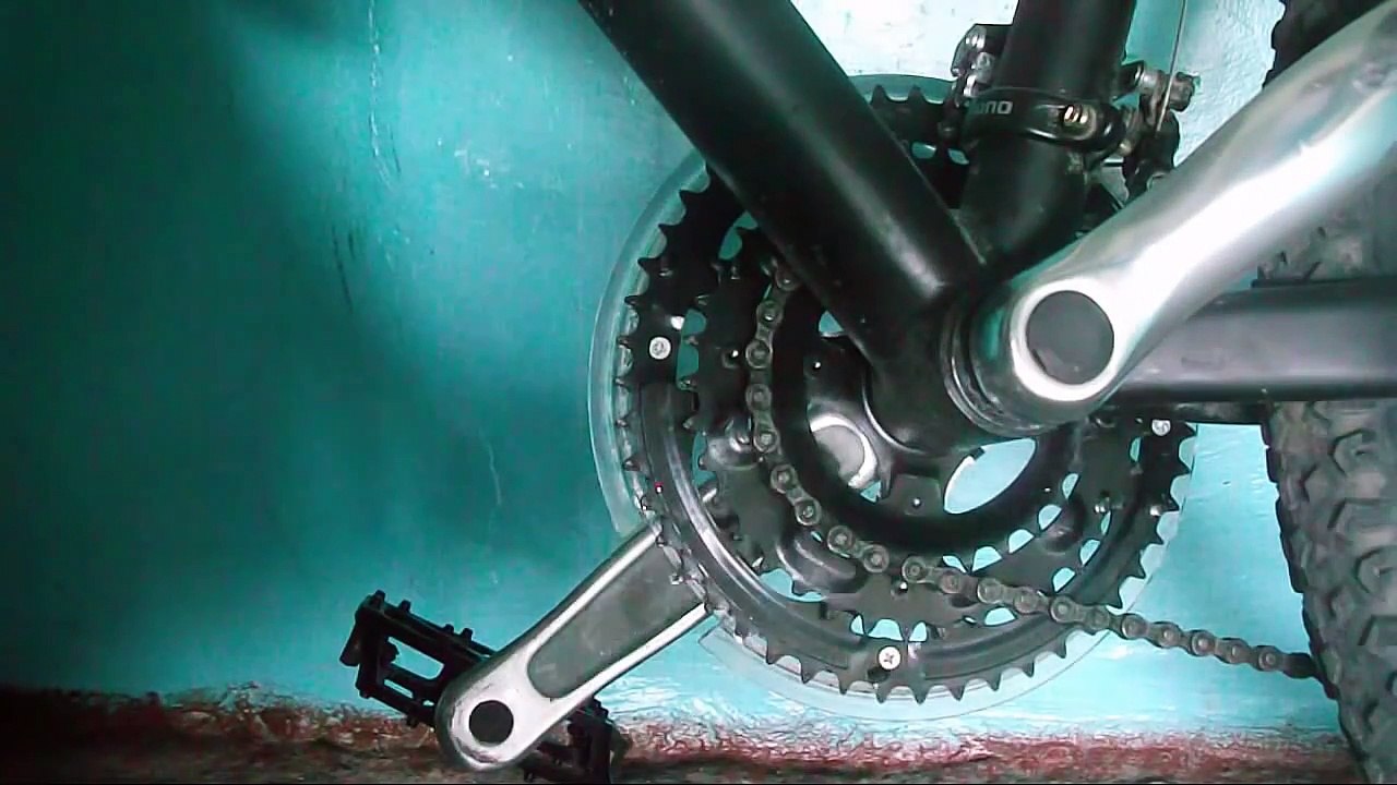 Как разъединить, расклепать, разомкнуть, велосипедную цепь. Снять замок ...