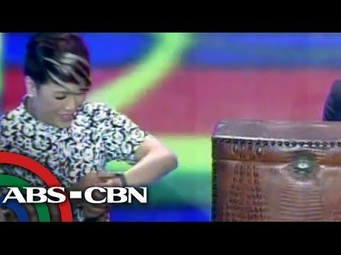 Vice Ganda's reaction when told to rush show