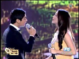 Coco, Julia duet in 'Walang Hanggan' concert