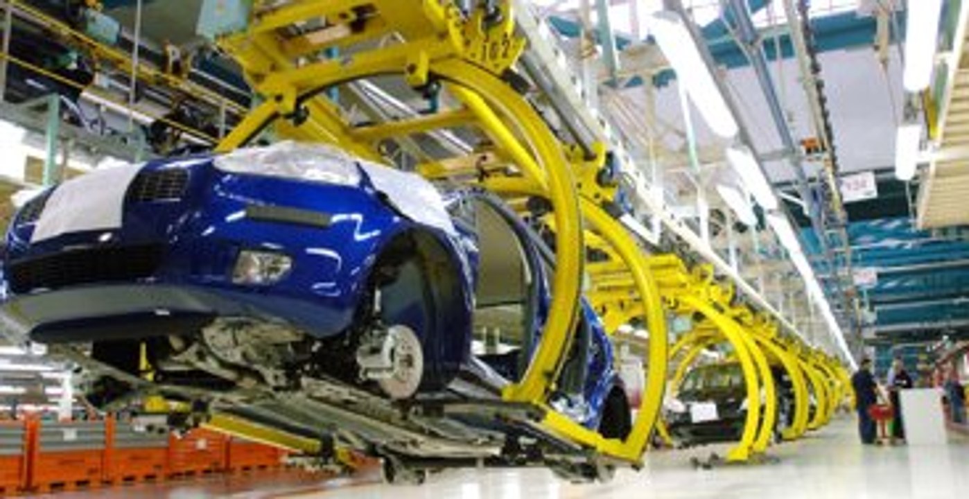 Tofaş Otomobil Fabrikası'nda İşçiler Üretimi Durdurdu