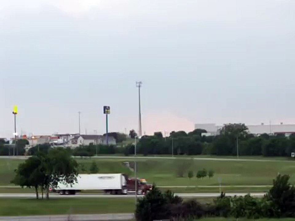Ardmore Oklahoma Tornado video 1