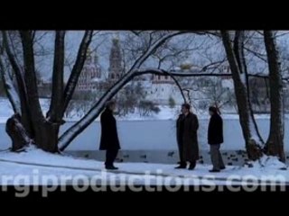 Eric Roberts in "Contamination" .