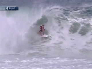 Fanning pega onda perfeita no Rio Pro