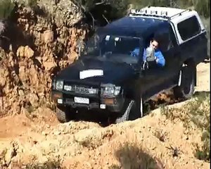 Toyota Landcruiser HZJ 74 4x4 Video  Off-road Città di Alassio Italy by Jeppo